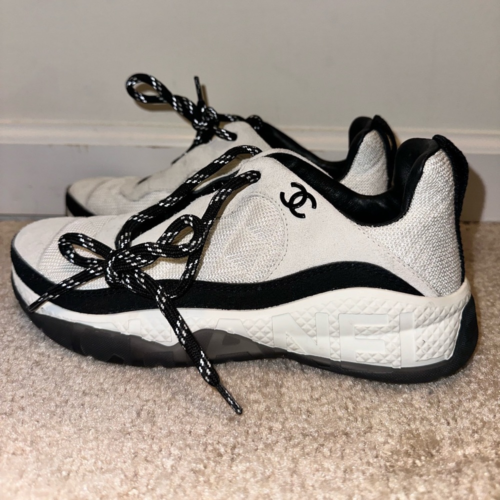 AUTHENTIC CHANEL Sneakers! - 38